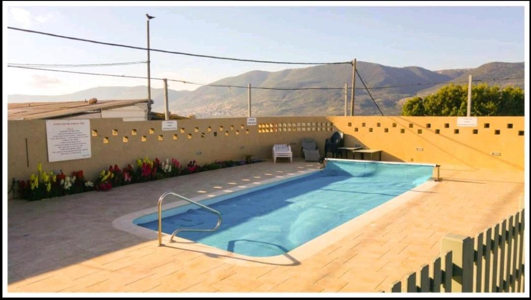 בחצר של טובה Apartment Hazon Exterior photo